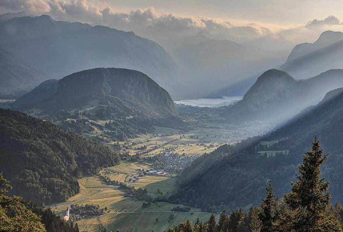 Slovenia Lake Bohinj at the end of the world