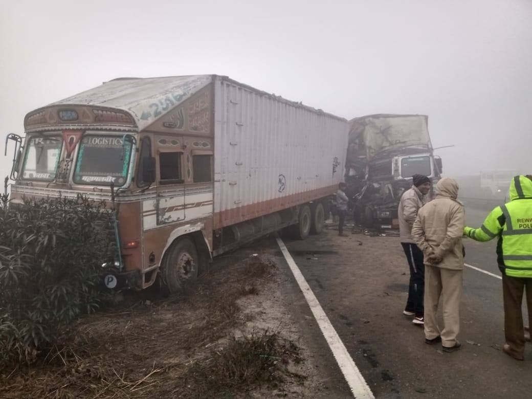 More than 6 vehicals suffered accident in Fog