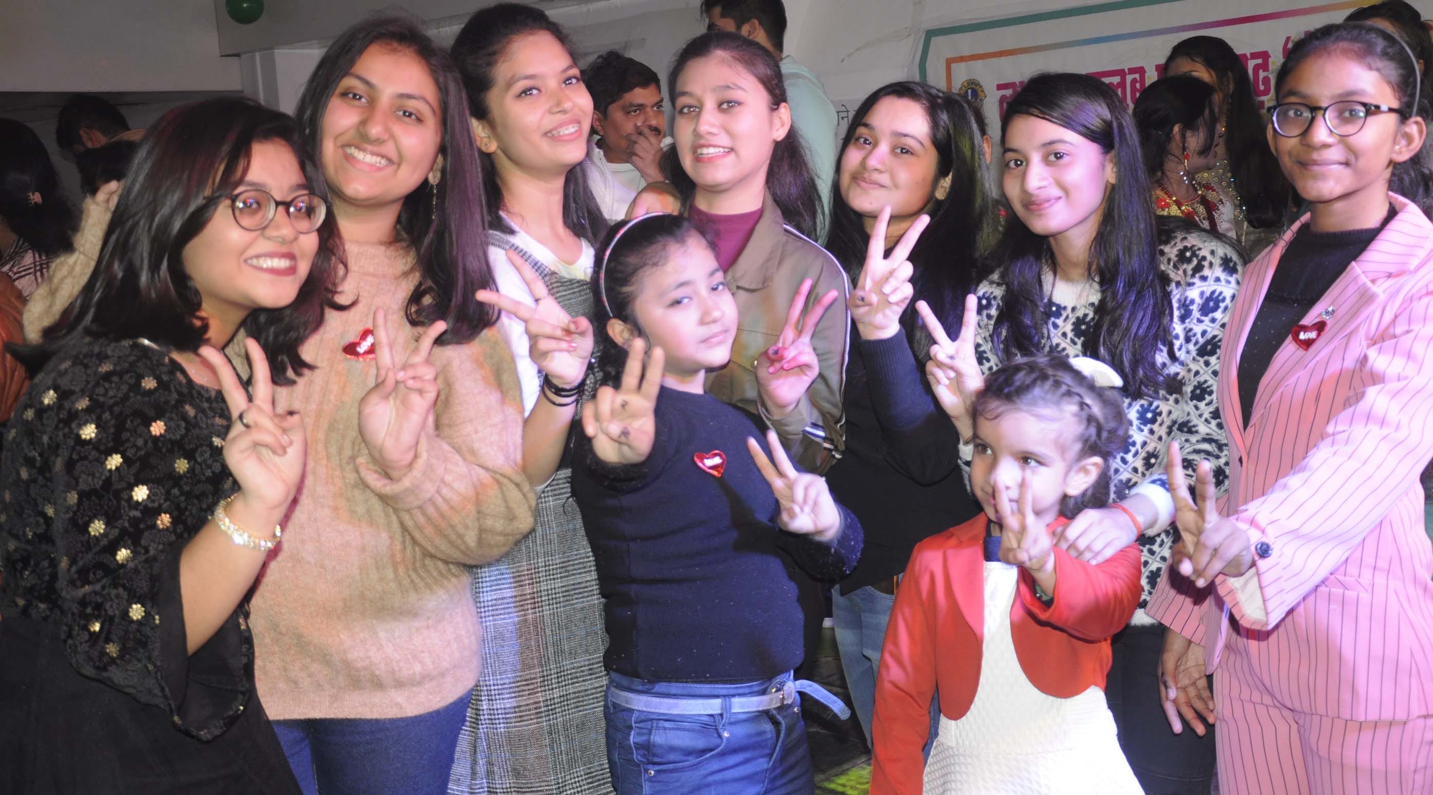 Enthusiasm overwhelms the cold, Belha drowns in New Year's celebration