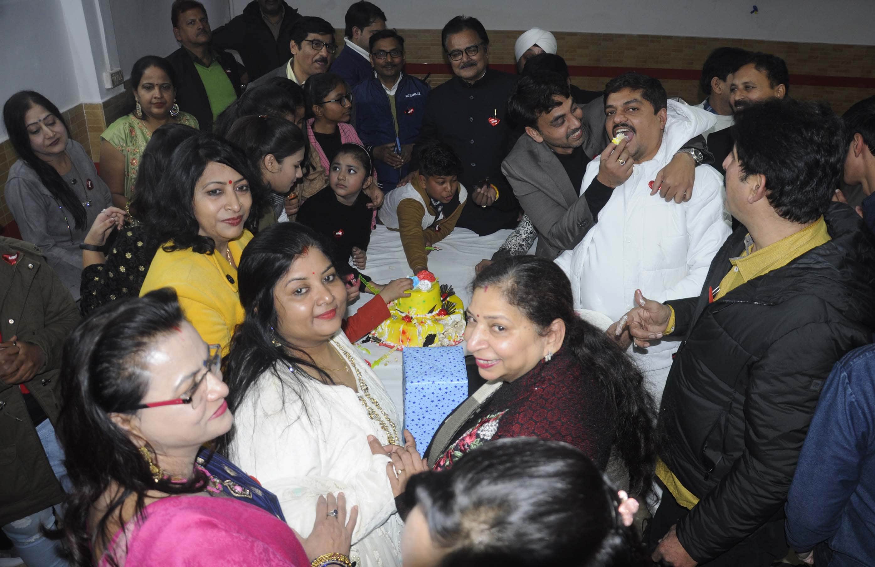 Enthusiasm overwhelms the cold, Belha drowns in New Year's celebration
