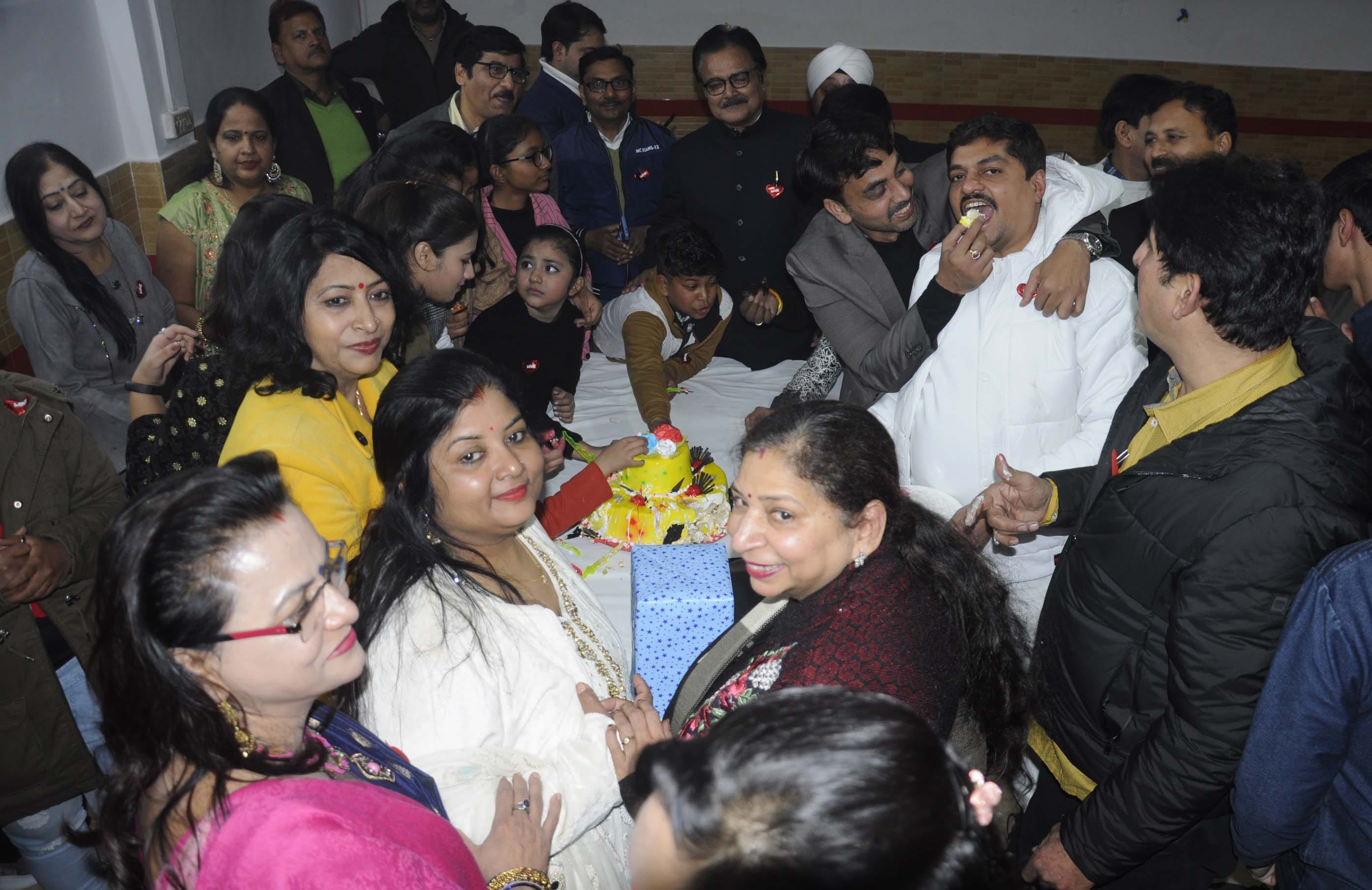 Enthusiasm overwhelms the cold, Belha drowns in New Year's celebration
