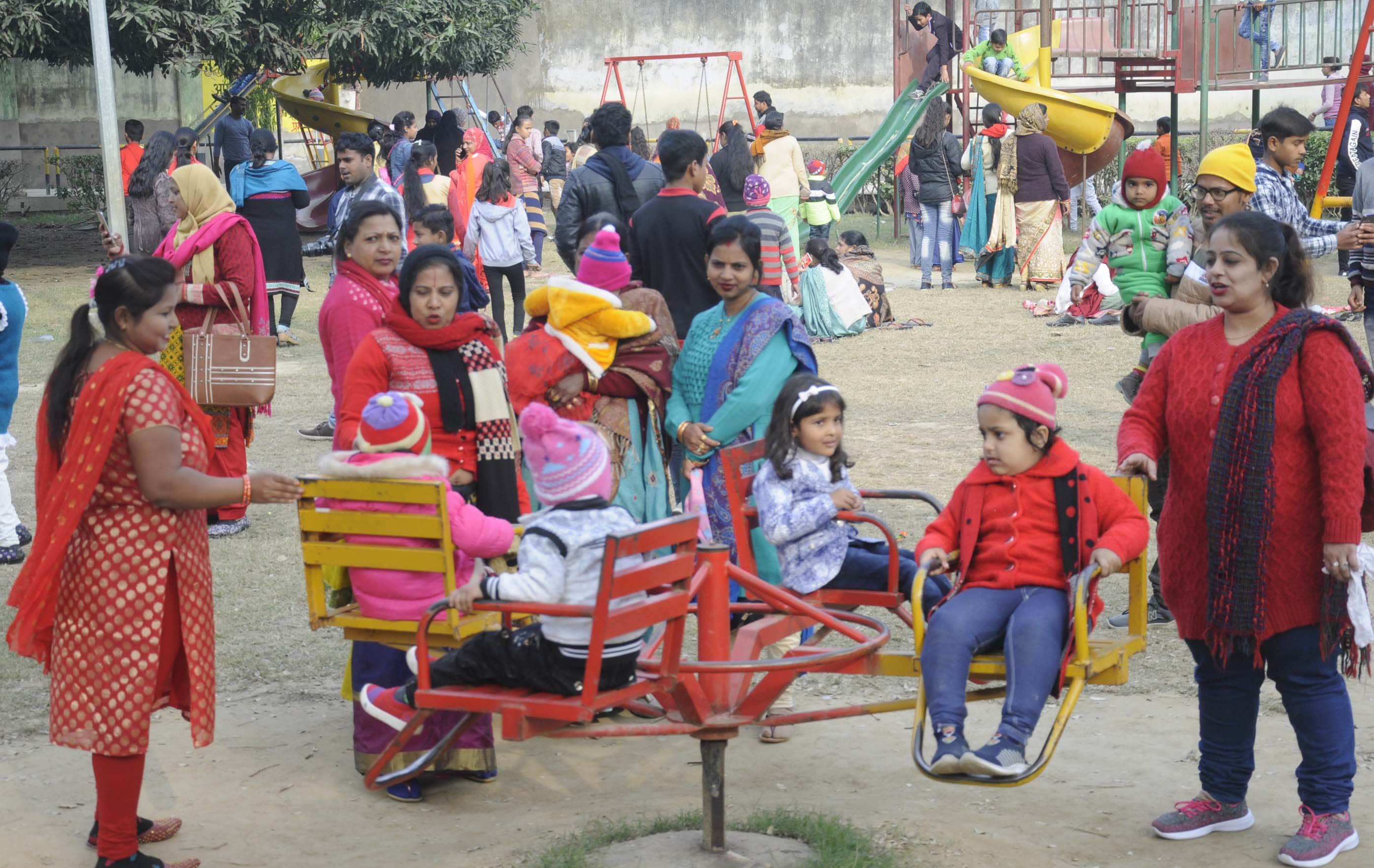 Enthusiasm overwhelms the cold, Belha drowns in New Year's celebration