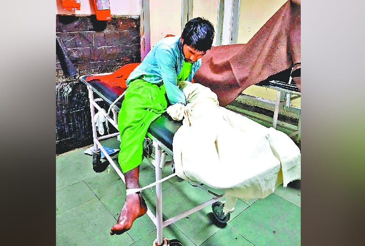 Misbehave with Unclaimed Patients in GMCH 32 Chandigarh