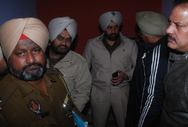 Dismissed BSF Jawan commits suicide in Jalandhar