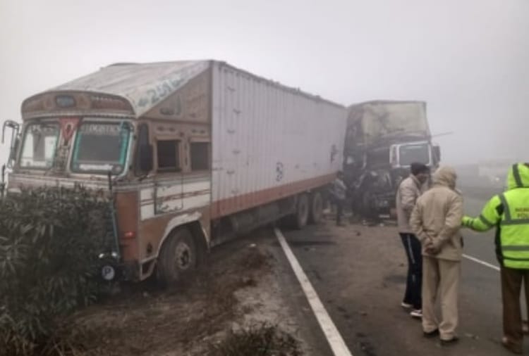 Road Accident on National Highway due to Break Fail of Truck