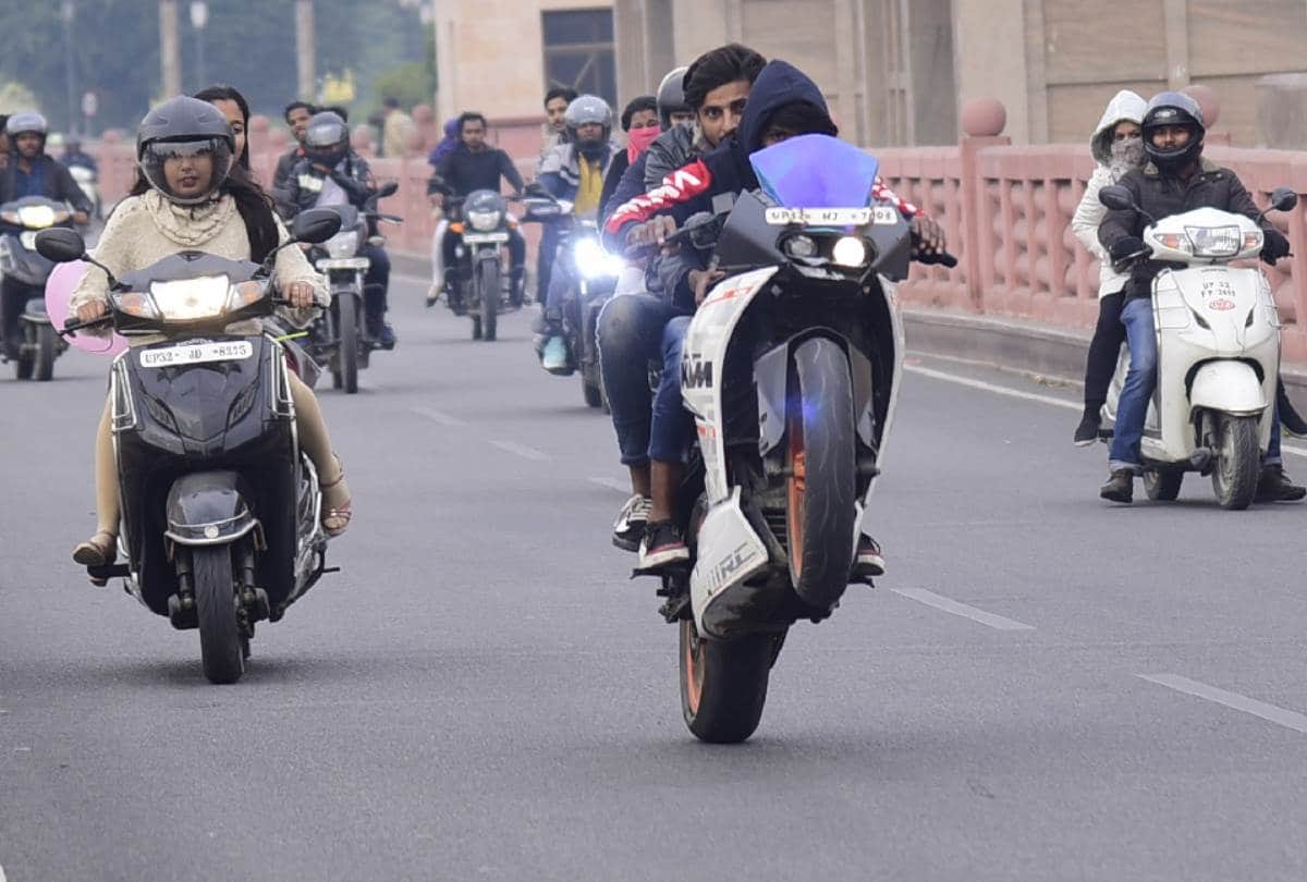 pictures of lucknow stunt bazz
