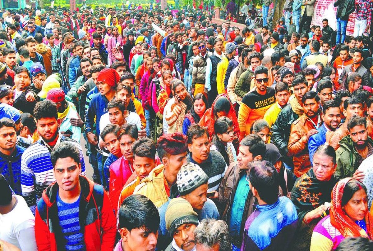 Tajmahal Tourist Unhappy On New Year 2020
