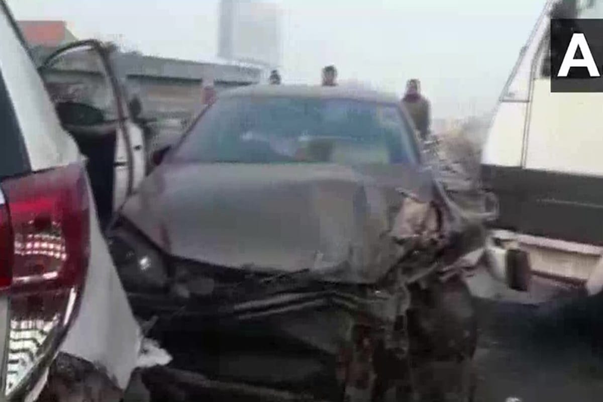 Several vehicles collided due to low visibility on National Highway, around dozen people injured
