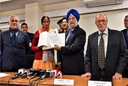 Manish Sisodia raised questions on commencement of registry process in unauthorized colonies