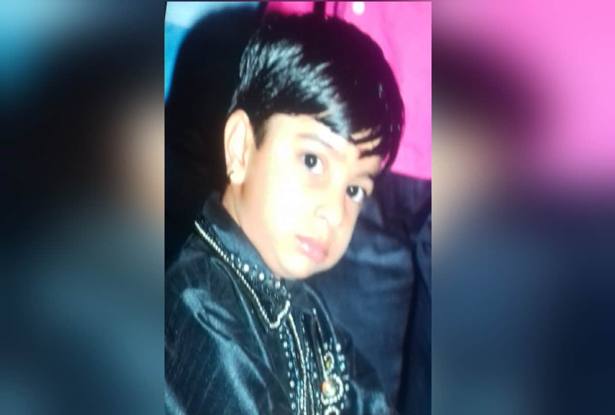 Shamli family murder case Women cried after seeing body of Bhagwat son of singer Ajay Pathak