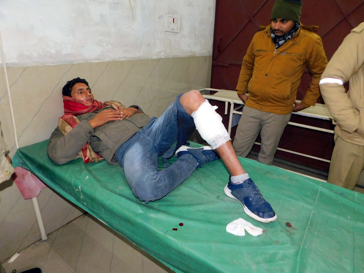 A crook arrested in a police encounter, his partner absconded