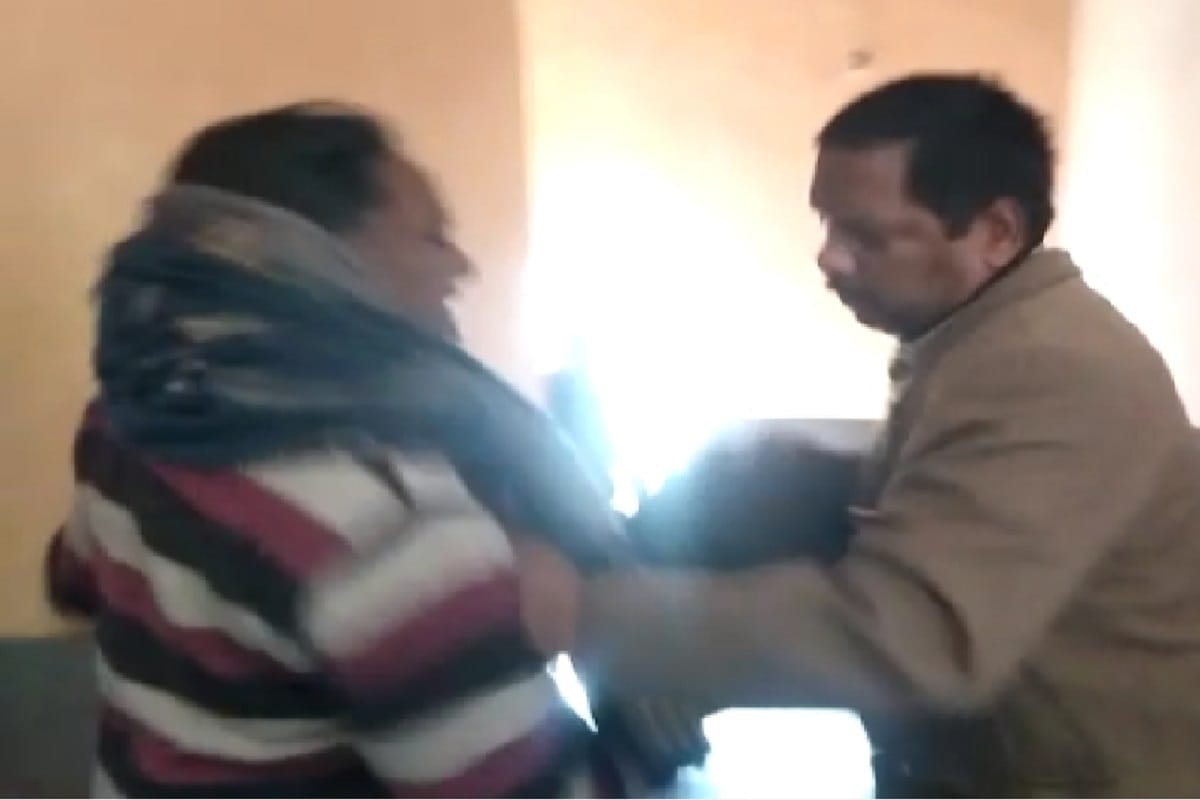 Lekhpal beaten up a woman in Tehsil Office at Bijnor city and video viral