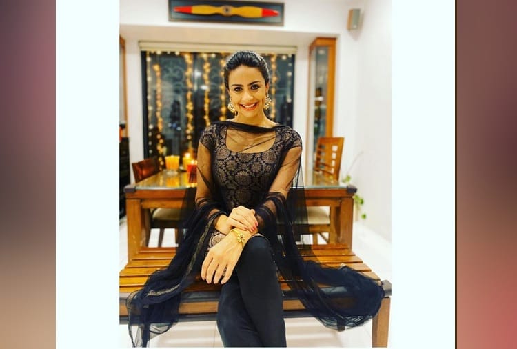 Bollywood Actress and Miss India Gul Panag Rare Photos, Unseen Pics