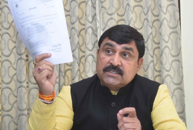 MLA Balraj Kundu, former BJP minister, Manish Grover, Haryana News