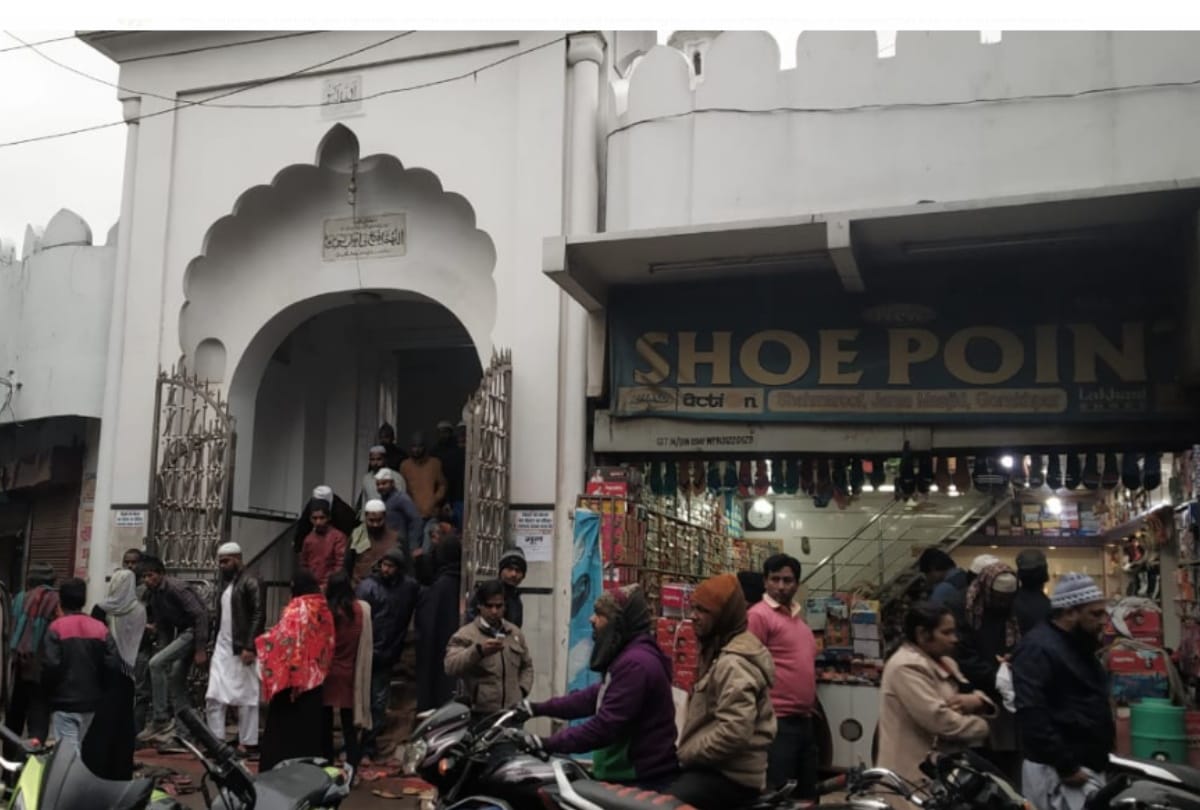 gorakhpur Police administration was alert for Jume ki Namaz.