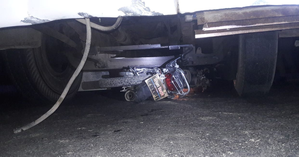 Uncontrolled bus crushed bike rider, death