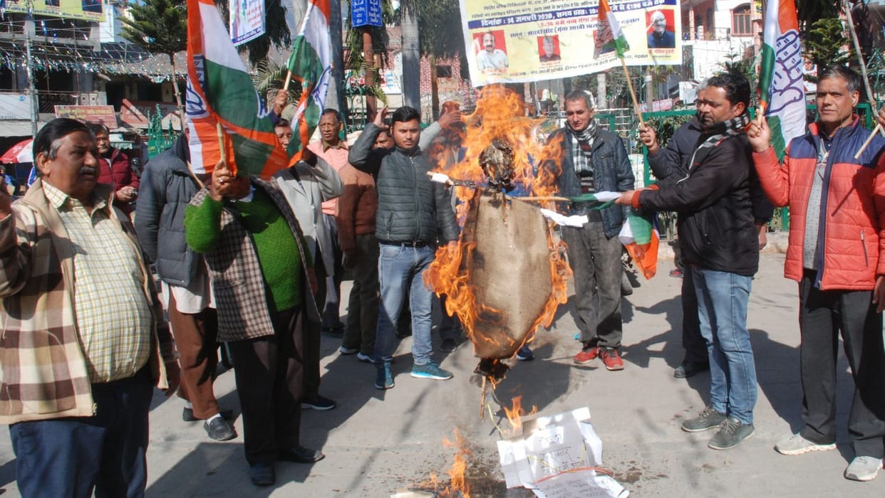 Congress protest against rising inflation in Uttarakhand