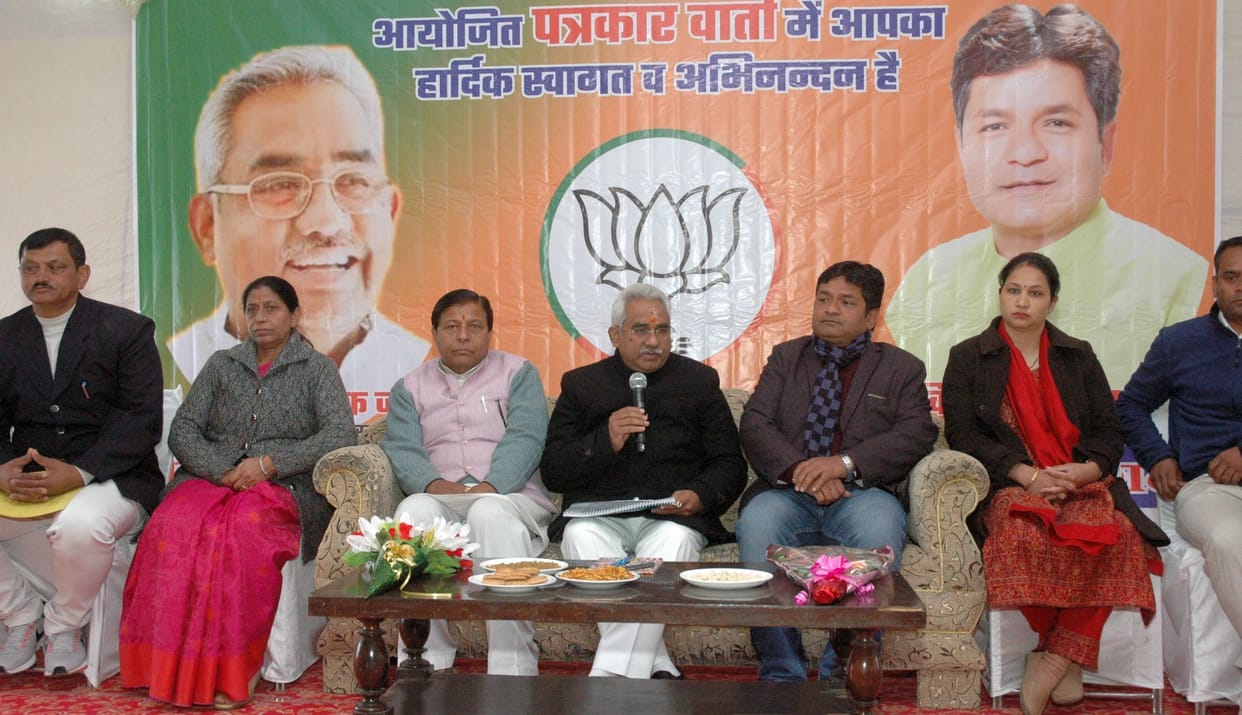 Reach the benefits of development schemes to the public: Kaushik