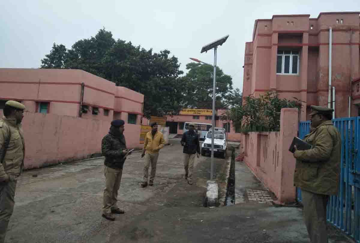 Sensation after finding two bodies behind Chitrakoot police line office