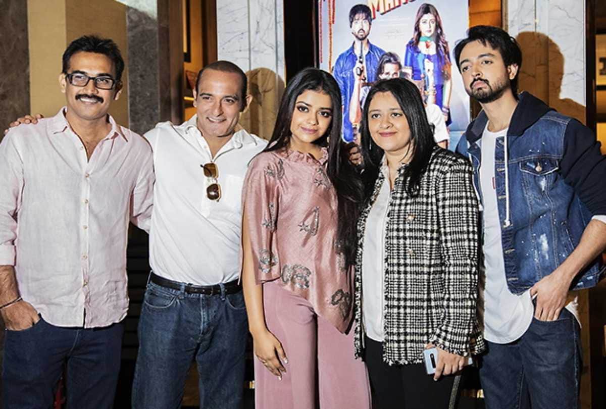 Sab Kushal Mangal Review: riva kishan priyank sharma and akshay khanna film