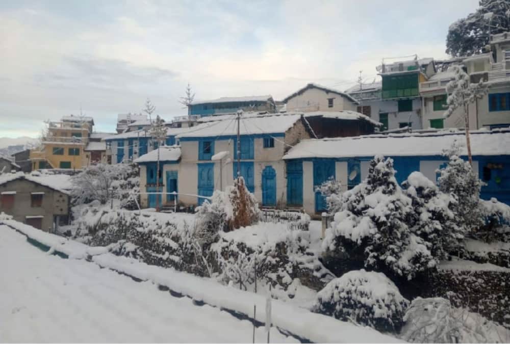 Dense Fog, Rainfall and Hailstorm in nainital and   Pipeline Fridge in Auli due to Snowfall