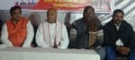 गदरपुर में मंचासीन अंतरराष्ट्रीय हिंदू परिषद के अध्यक्ष डॉ. प्रवीन तोगड़िया।