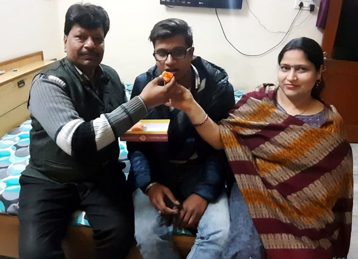 cat, exam, sucsege, ayush, agrawal, kasganj