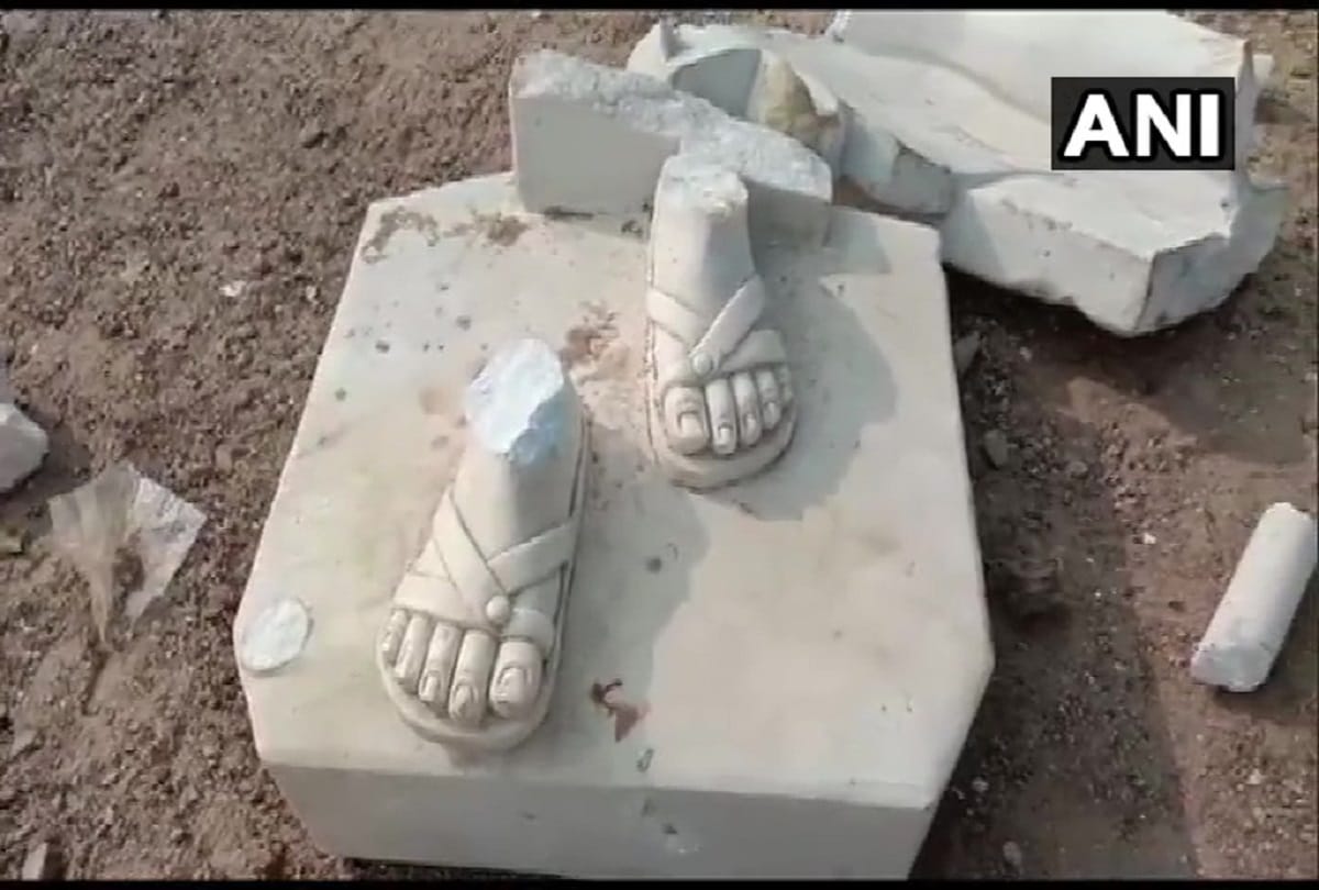 Gujrat: Statue of Mahatma Gandhi vandalised in Amreli