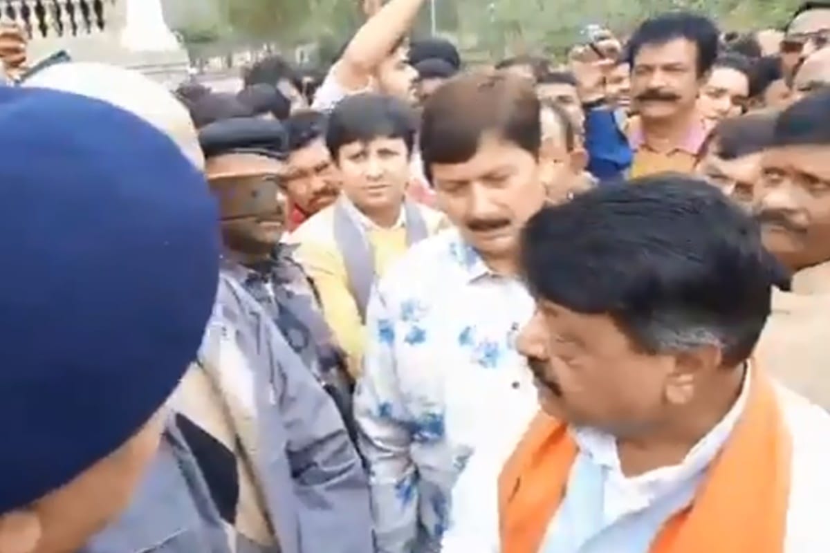 Congress attacks Kailash Vijayvargiya over his statement that we would set Indore on fire