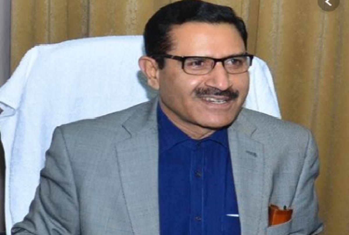 Hanglu was the most controversial vice-chancellor of Allahabad University so far