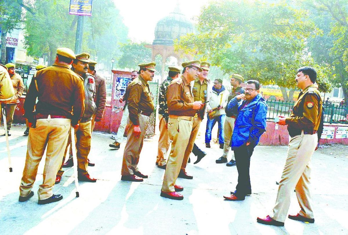 municipal corporation removed the statue of Maharaja Suraj Mal from the park in Mathura