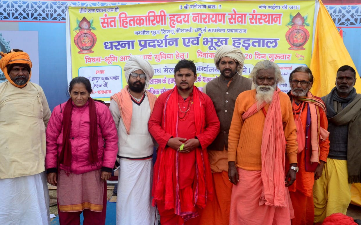 Saints threatened by land cuts threaten self-immolation