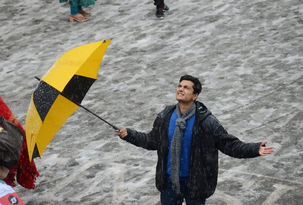 Heavy Rainfall And Snowfall in Jammu Kashmir Today, photos of snowfall of kashmir