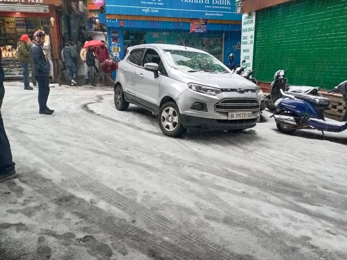 uttarakhand weather update snowfall in mussoorie