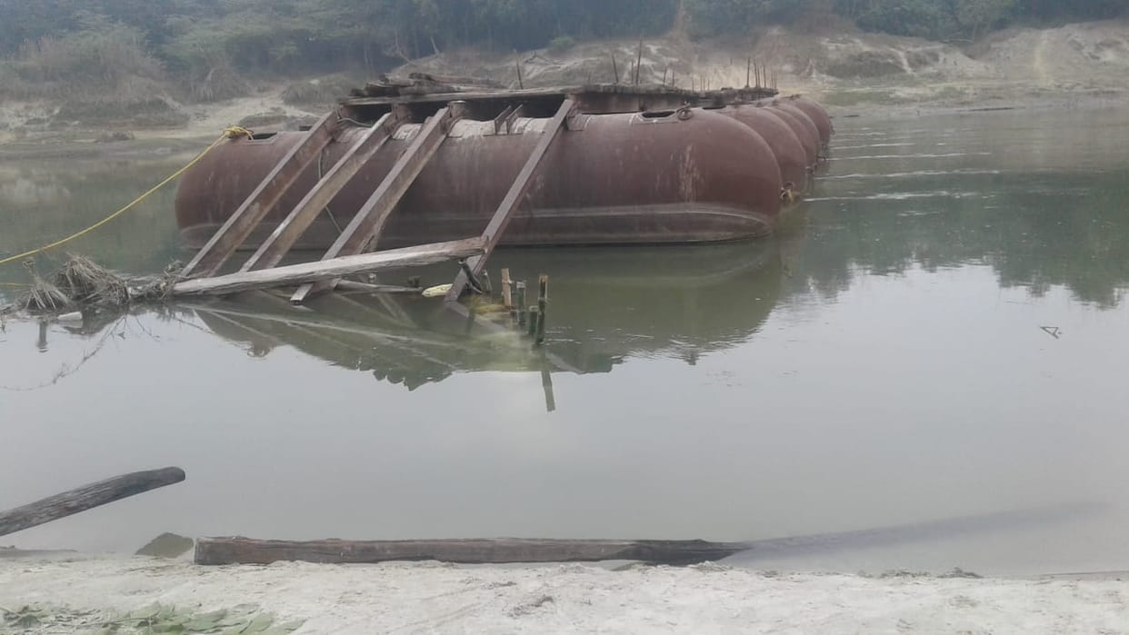Several villages broken due to one end of Pipa bridge flowing