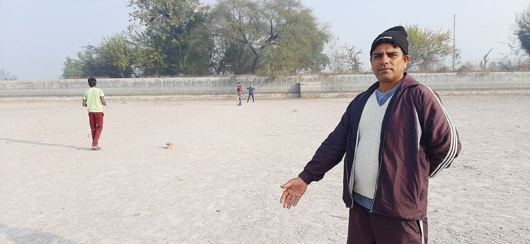 Drinking water crisis deepens in village kal' villagers shouted slogans