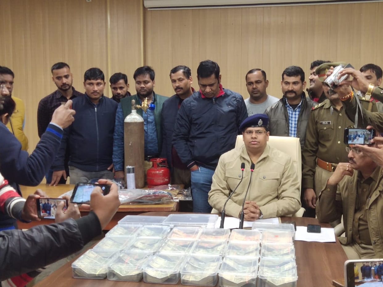 Police recovered 25 lakhs while revealing State Bank ATM robbery in Basti