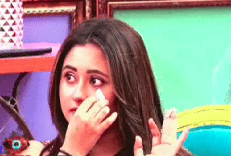 bigg boss 13 rashami desai crying because of paras chhabra and mahira sharma