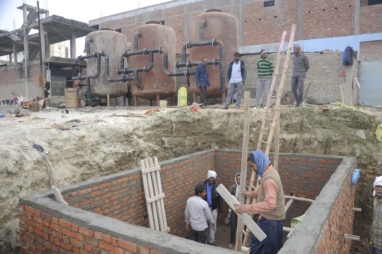oppositors of treatment plant ran away after comming of sdm