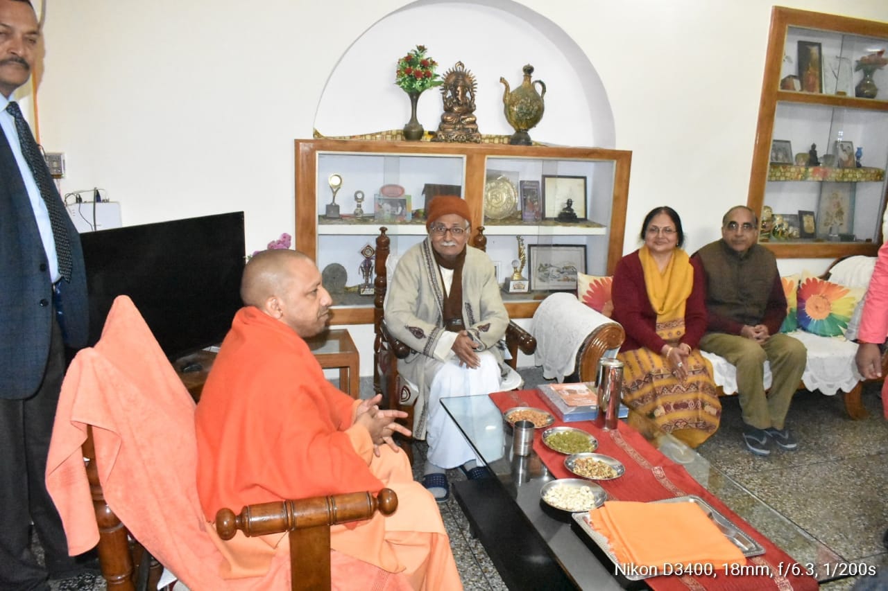 CM yogi adityanath started door to door campaign from gorakhpur in support of caa and nrc