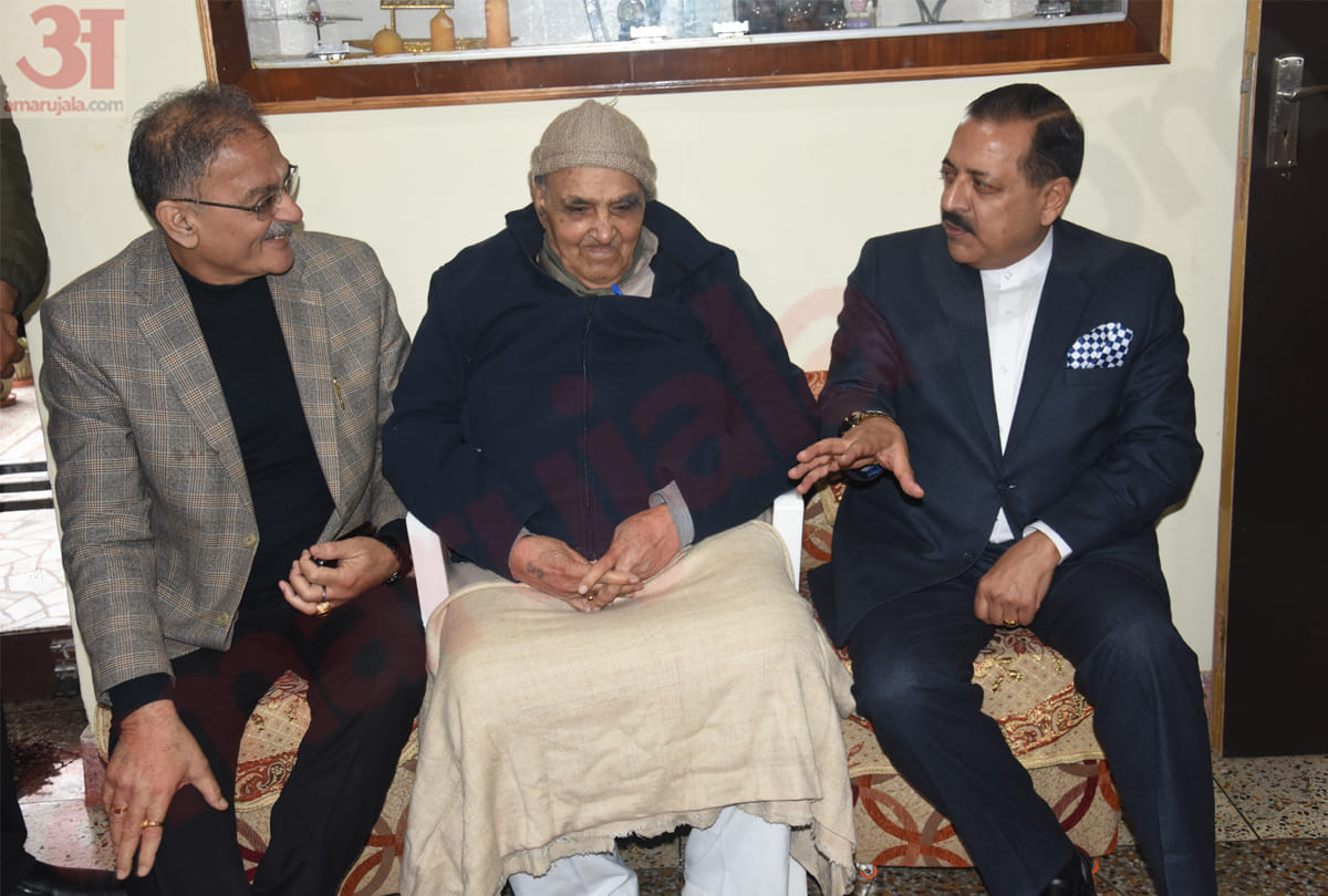 Dr. Jitendra Singh in Jammu As A Part Of BJP Door To Door Campaign Awareness On CAA