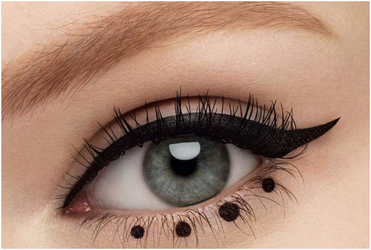 eye makeup tricks for beginners to start applying eye shadow