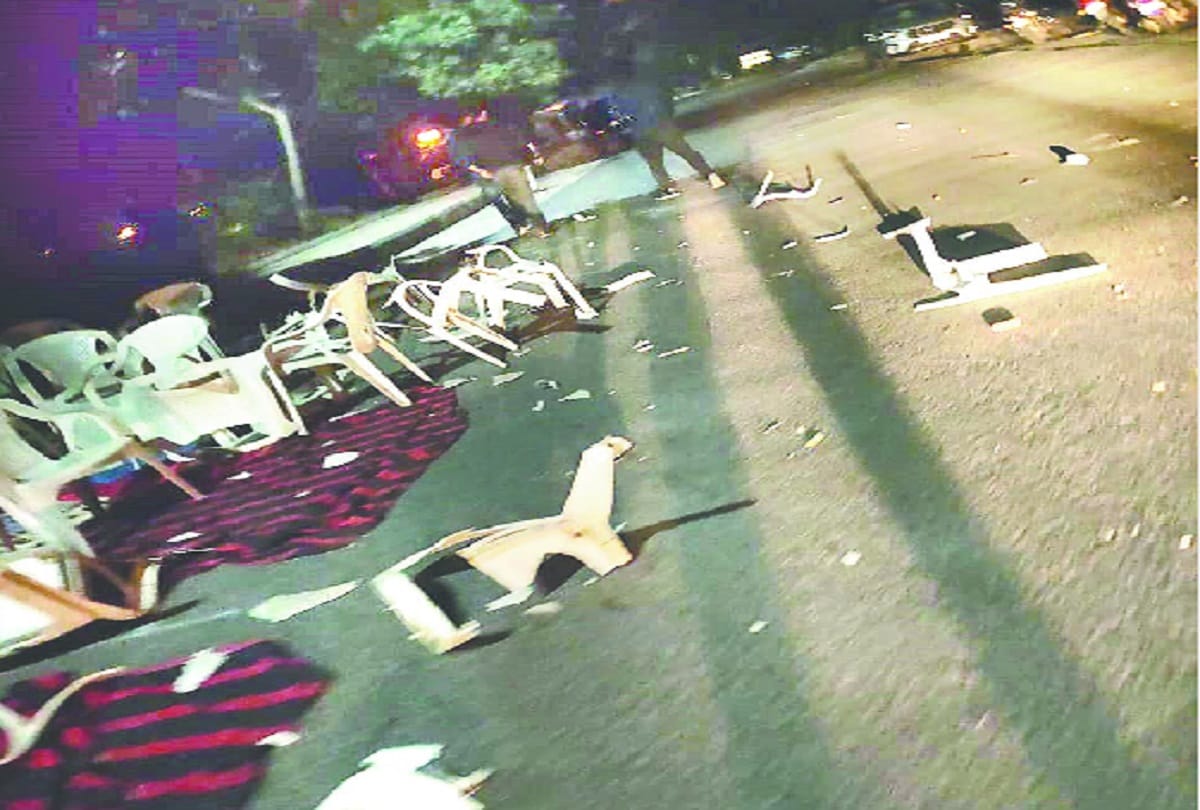 two groups fight In JNU student union president and female teacher Head cracked