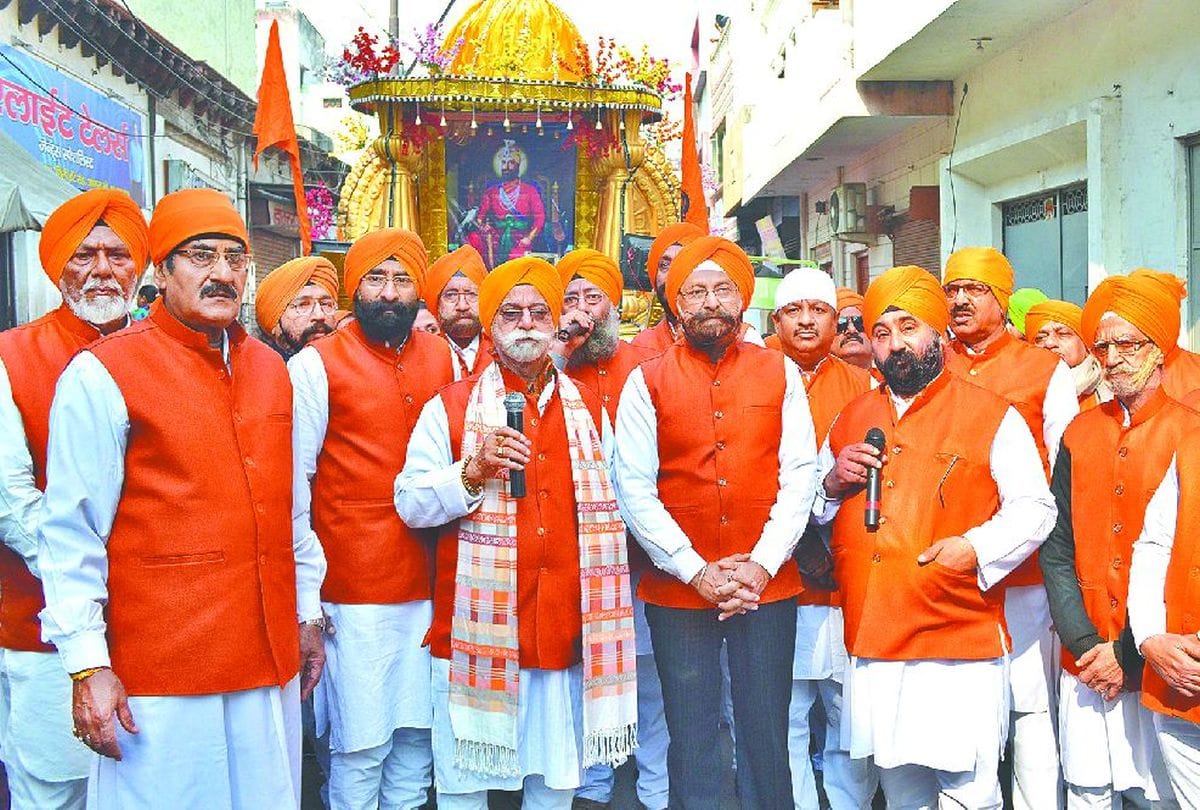 Nagar Kirtan Yatra on guru gobind singh prakash parv 2020 in agra
