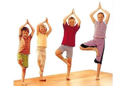 खेल-खेल में सिखाएं बच्चों को ये चार योगासन, जीवनभर रहेंगे स्वस्थ - 4 Yoga  Poses For Kids - Amar Ujala Hindi News Live