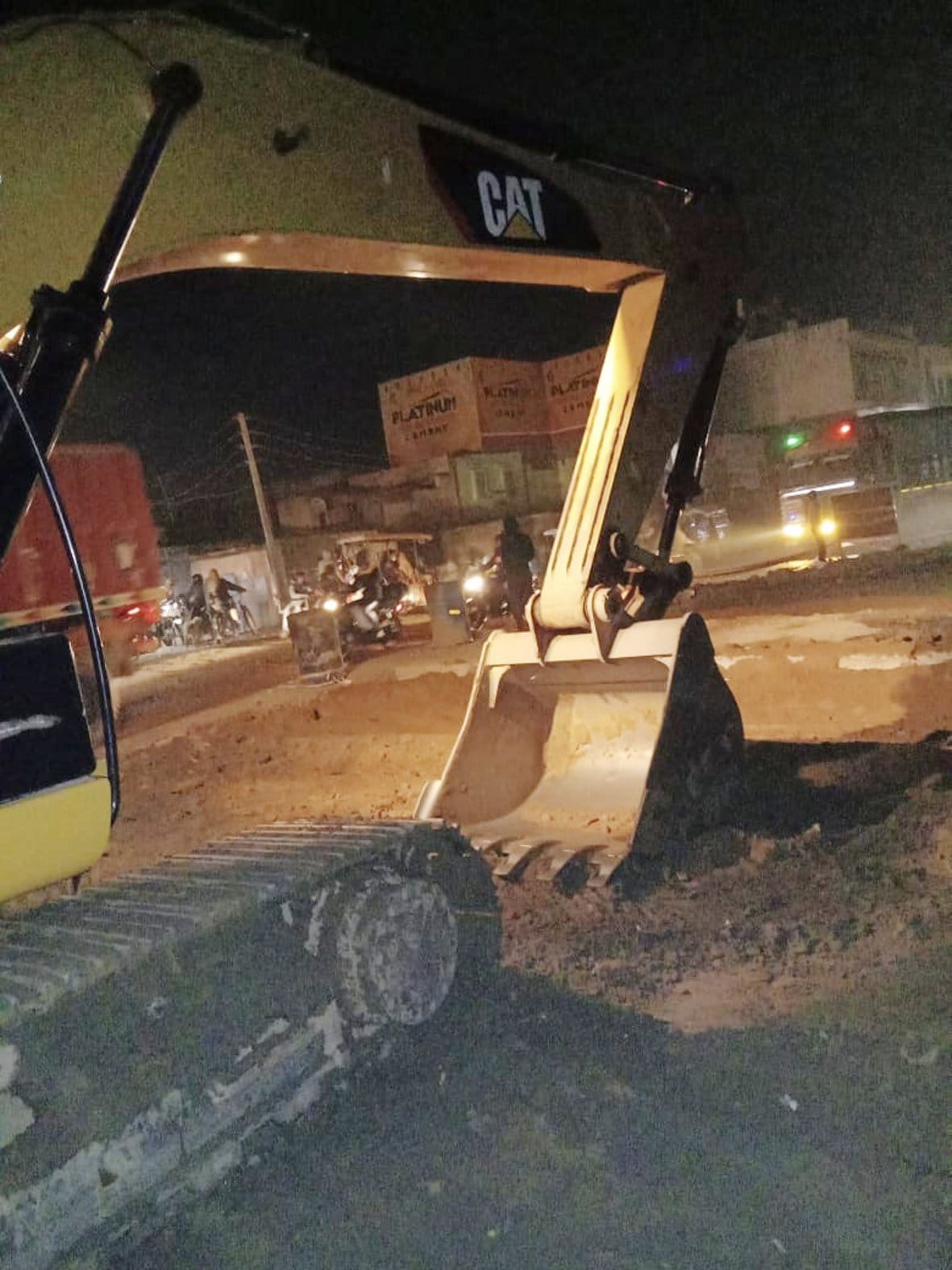 Slow progress of highway construction, public suffering