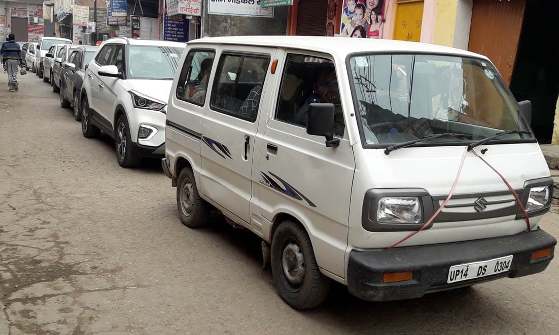 Mango jammed in the city, one-way demand for main road