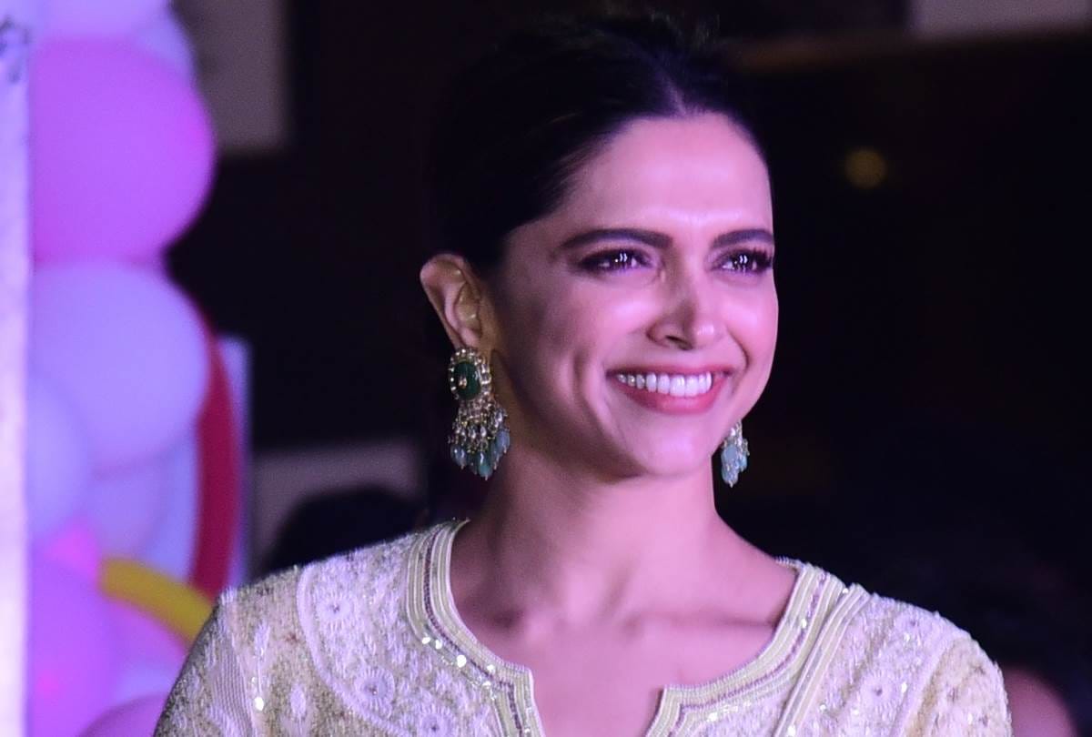 today five news of Bipasha Basu Reena Roy Sushant Singh Deepika Padukone Malhaar Rathod