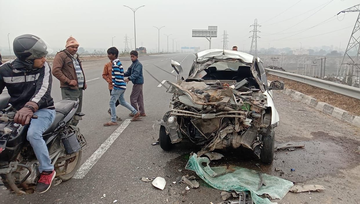 accident 4 injured on KMP