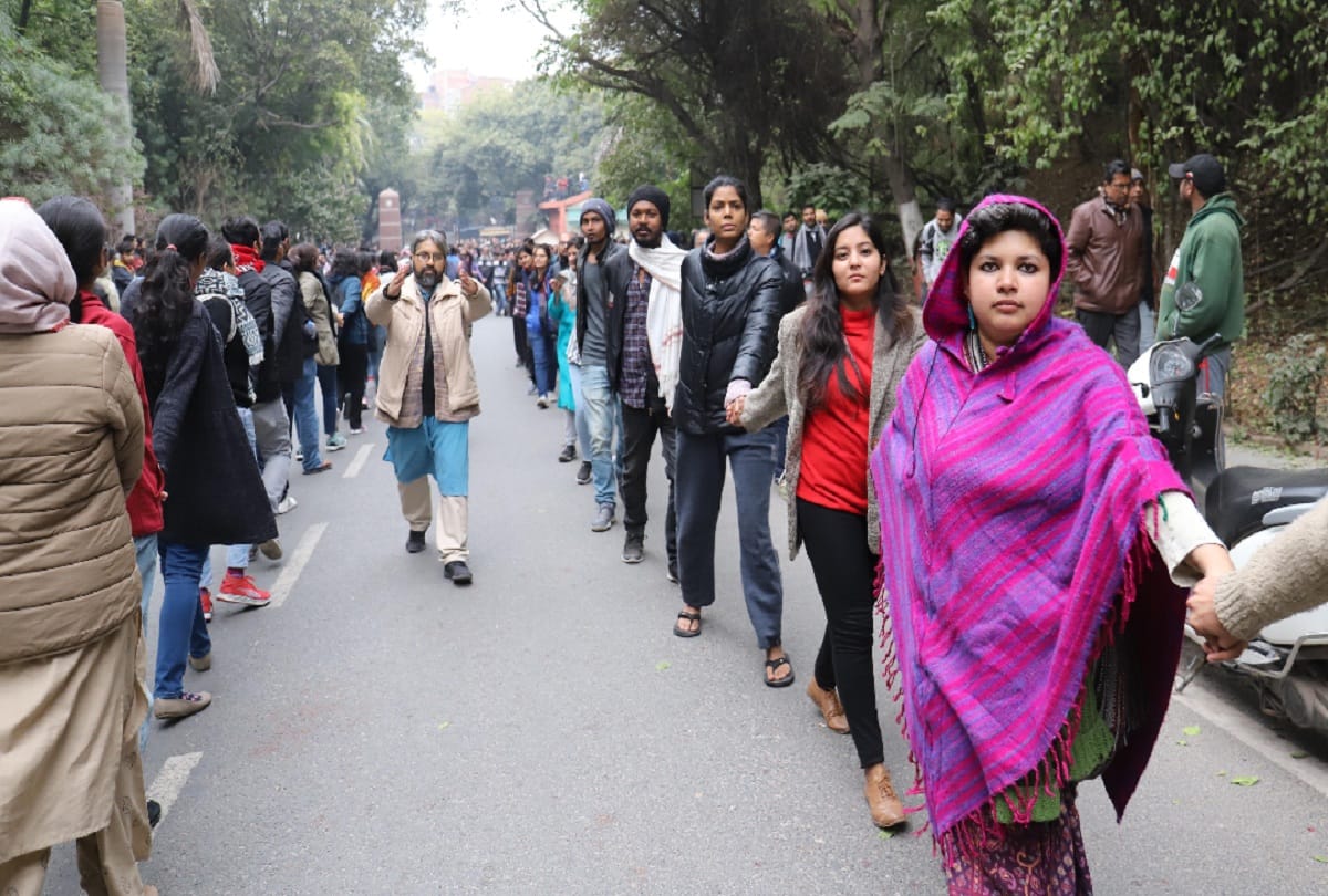 Students in panic over masked attacks in JNU